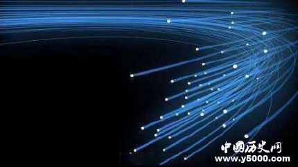 中國科學(xué)家首次實(shí)現(xiàn)Pbit/s級光傳輸什么是光傳輸技術(shù)？