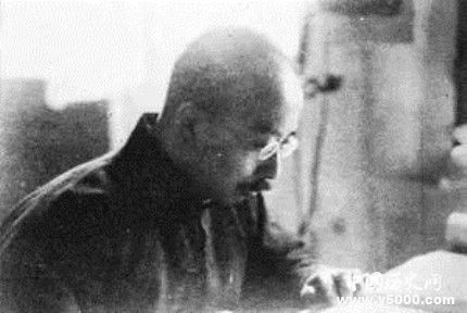 周作人生平簡(jiǎn)介周作人的故事周作人是怎么死的？