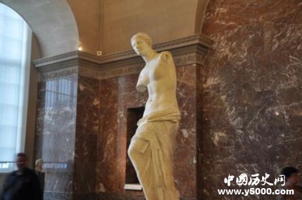 《斷臂的維納斯》內(nèi)容背景簡(jiǎn)介《斷臂的維納斯》美在何處？