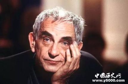 基耶斯洛夫斯基生平簡介基耶斯洛夫斯基三部曲有哪些？