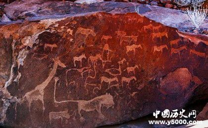 非洲巖畫之謎：非洲巖畫畫了些什么非洲巖畫是誰留下的