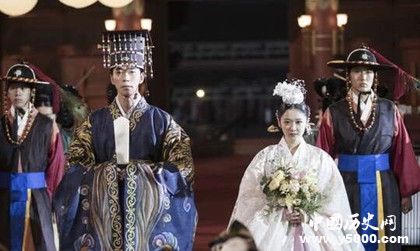 韓劇推薦《皇后的品格》人物劇情介紹 主演資料介紹