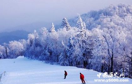 大興安嶺簡(jiǎn)介大興安嶺地理位置氣候環(huán)境介紹旅游景點(diǎn)介紹