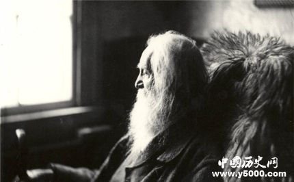 美國詩人惠特曼生平經(jīng)歷簡介惠特曼經(jīng)典的詩有哪些？