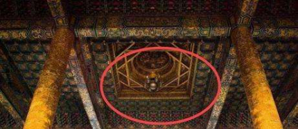 故宮的傳說(shuō)故事故宮三處邪門的軒轅鏡