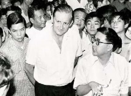 香港總督麥理浩生平經(jīng)歷如何評價麥理浩？