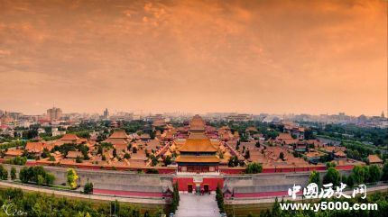 為什么民間流傳故宮房間是九千九百九十九間半？