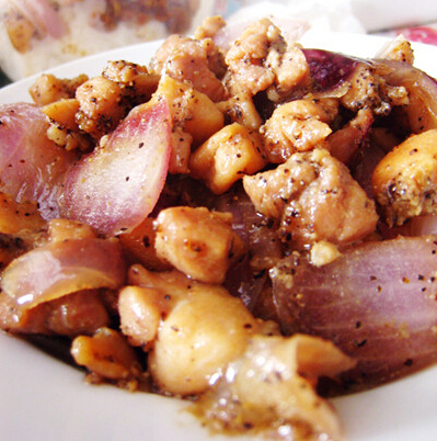 快手家常菜黑椒炒雞丁怎么做？