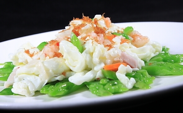 消暑明目的涼瓜青炒蛋白怎么做？