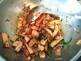 【回鍋肉豆干】的做法步驟：11