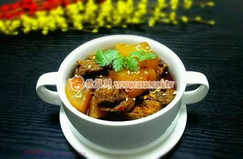 蘿卜燉牛腩的做法