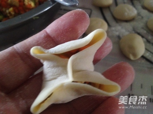 鴛鴦?wù)麸湹淖龇?/ data-xd7m=