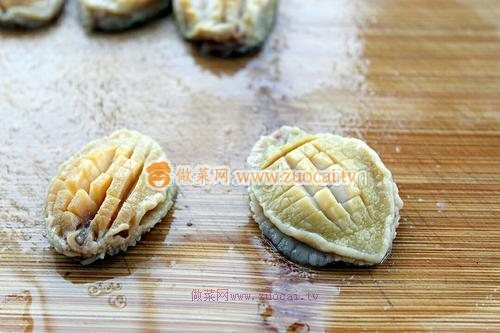 蒜蓉粉絲蒸鮑魚(yú)的做法