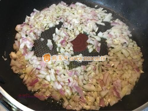 鮪魚(yú)玉米蛋炒藜麥飯的做法