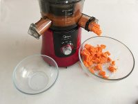 胡蘿卜花卷的做法步驟2