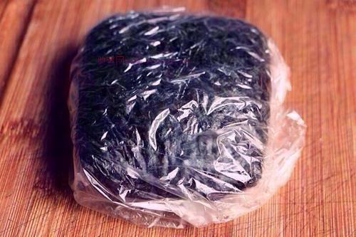 海苔飯團(tuán)便當(dāng)?shù)淖龇?/ data-pP6O=