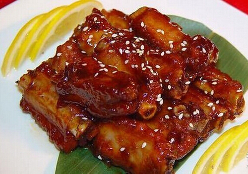 酥香醬排骨怎么做？