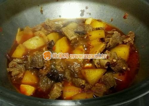 蘿卜燉牛腩的做法