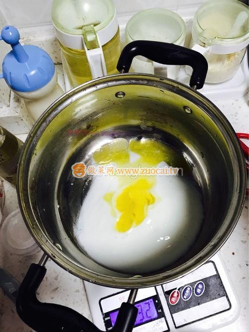 酸奶蛋糕(6寸)的做法