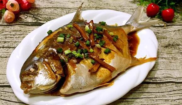 怎么做益氣、護肝、增強免疫力的紅燒鯧魚？