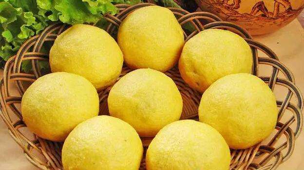 暄軟餡足的玉米面團子怎么做？