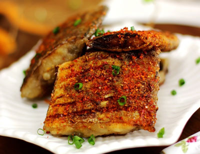 煎帶魚怎么做香辣好吃，沒一點腥味