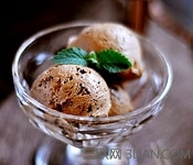 12個(gè)步驟教你如何做純咖啡巧克力手工冰淇淋