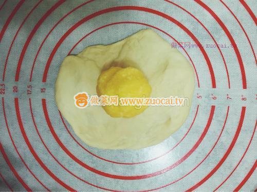 椰蓉面包的做法