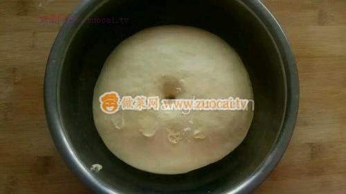 刺猬豆沙小餐包的做法