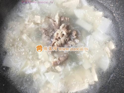 養(yǎng)生蘿卜湯的做法