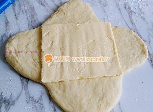 丹麥?zhǔn)炙好姘淖龇?/ data-UATE=