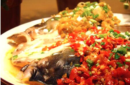 河鮮新做法漢味雙椒魚頭怎么做？