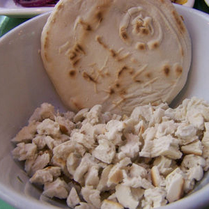 羊肉泡饃的做法 羊肉泡饃怎么吃 羊肉泡饃的饃怎么做