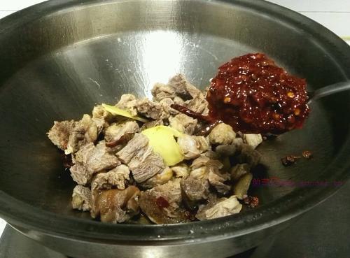 蘿卜燉牛腩的做法