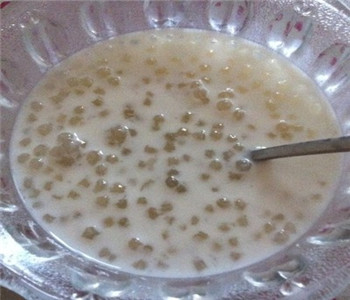 椰漿西米露的做法 椰漿西米露的營養(yǎng) 椰漿西米露的熱量