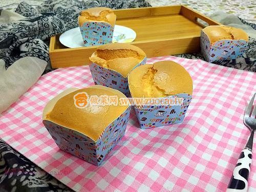 原味戚風(fēng)蛋糕杯的做法