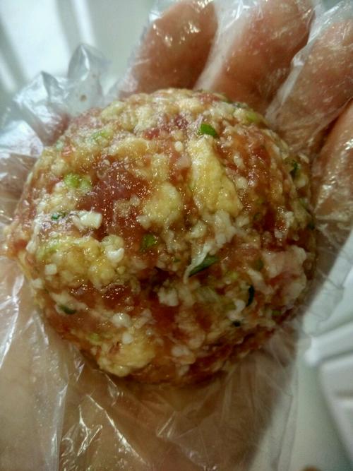 紅燒獅子頭的做法