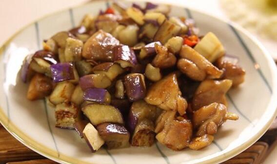 香辣茄子雞粒怎么做？