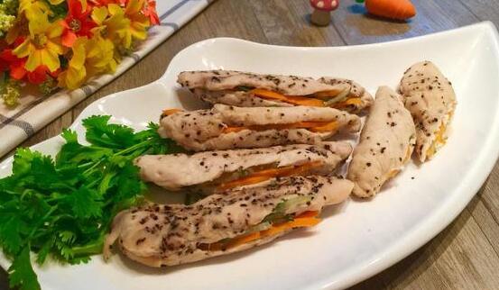 雞肉軟嫩的香蒸雞胸肉怎么做？