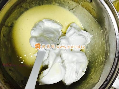 酸奶蛋糕(6寸)的做法