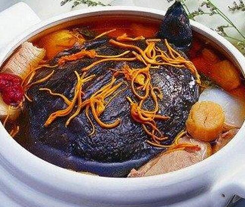 滋陰益氣，補腎固精的蟲草紅棗甲魚湯怎么做？