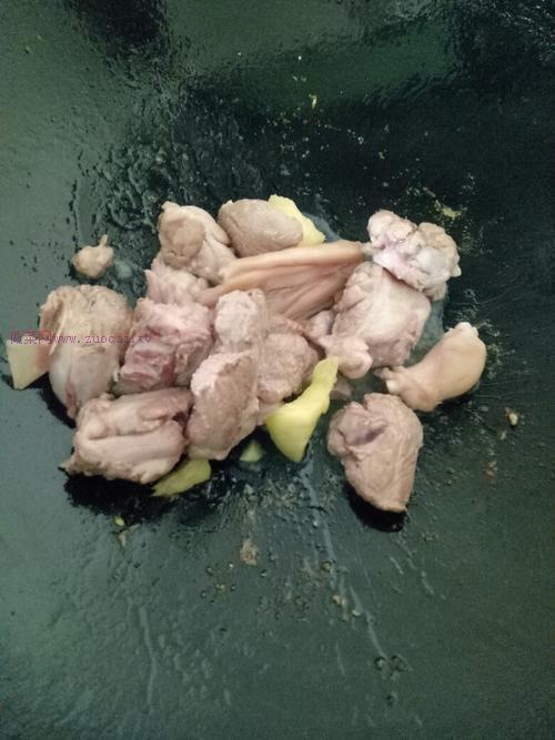 土豆炆鴨的做法