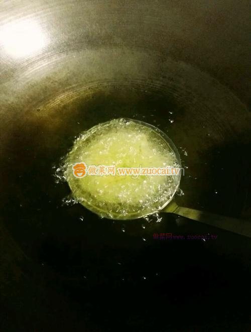 元?dú)忮伆偷淖龇?/ data-FkRg=