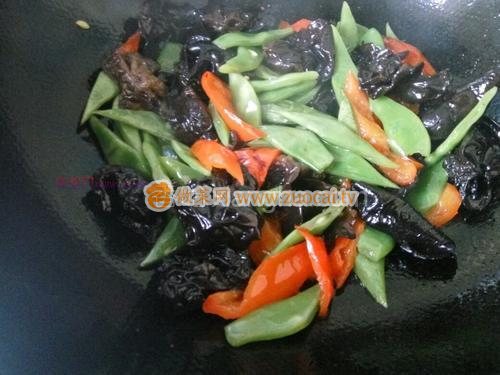 蕓豆炒木耳的做法