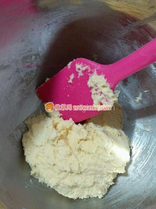 椰蓉菠蘿包的做法