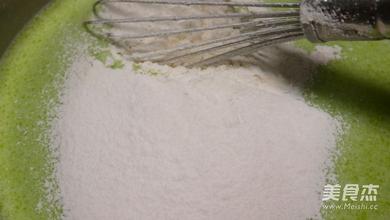 春天的氣息－簡(jiǎn)單易做斑斕蜜豆千層的做法