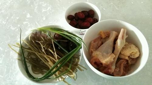 農(nóng)家燉土雞的做法