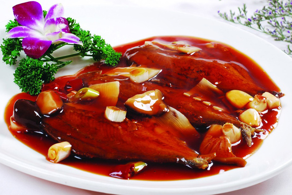 紅燒鯧魚(yú)的做法