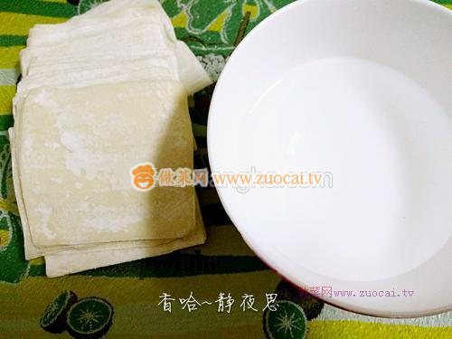 自創(chuàng)春卷的做法