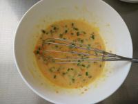 胡蘿卜香蔥蛋餅的做法步驟5